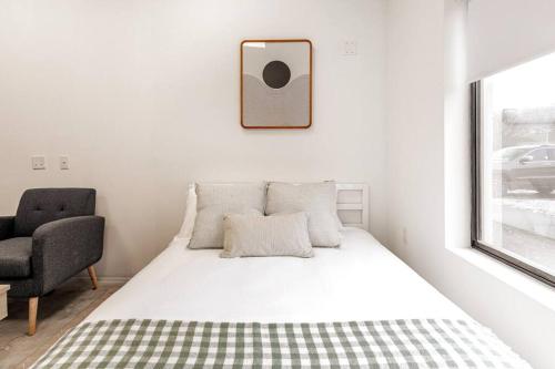 Cozy Studio in Metro Meriden with Pool and Gym in Meriden, USA