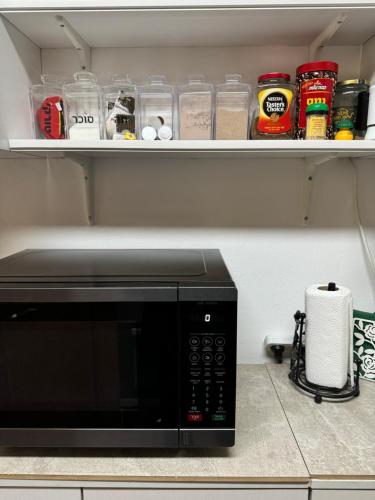 Παροχές, הבית המדברי in Μίτζπε Ραμόν