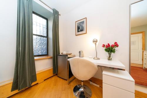 2 bedrooms with one private bathroom in lovely home, New York (fotografie 11)