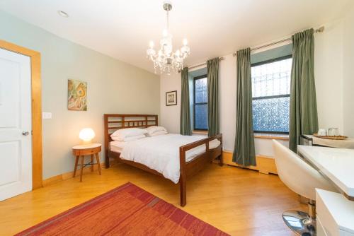 2 bedrooms with one private bathroom in lovely home, New York (fotografie 8)