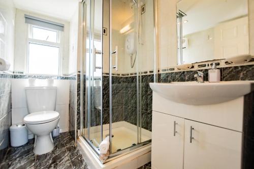 Apartment image 3