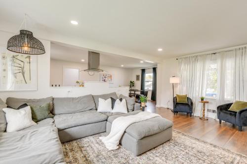Home with Patio and Large Yard in Parkville in Parkville, USA