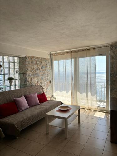 Amerini's Stone Guesthouse