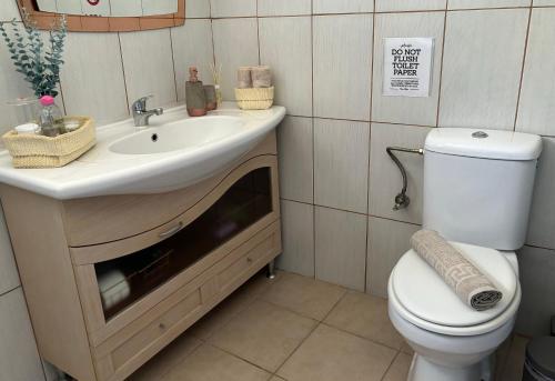 Amerini's Stone Guesthouse