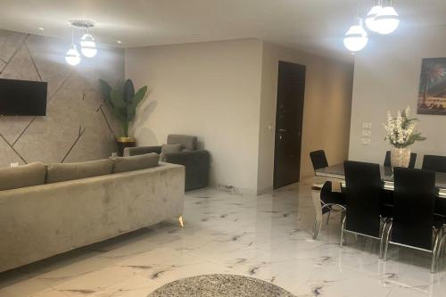 Roxy Square Apartment Roxy Square Apartment