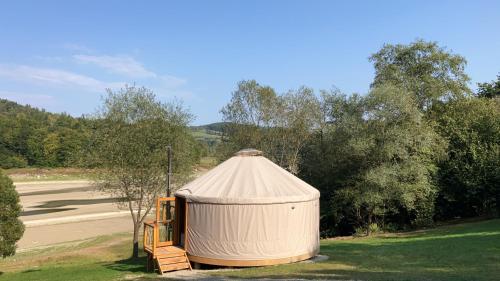 azyl glamp