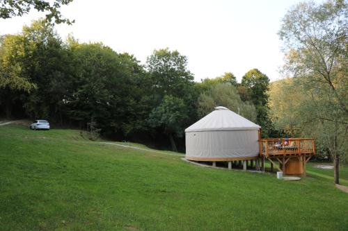 azyl glamp
