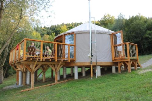 azyl glamp