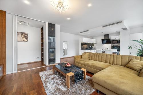 REVON Business Apartment, Dunajská 50, Free Parking, Bratislava (photo 3)