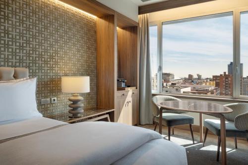 613259794 The Westin Madrid Cuzco