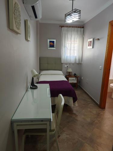 Single Room image 4