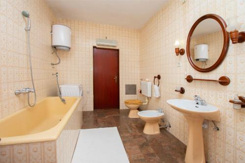 Three-Bedroom Apartment image 1