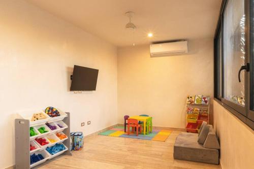 Stylish Tulum Retreat for 6, Near Everything