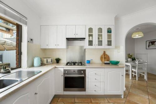 Sapphire by the Sea - Beach Family Modern in West Lakes