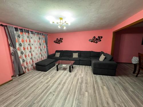 Full House/Heart of Worcester Full House/Heart of Worcester