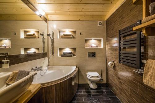 2 bedrooms, 3 beds