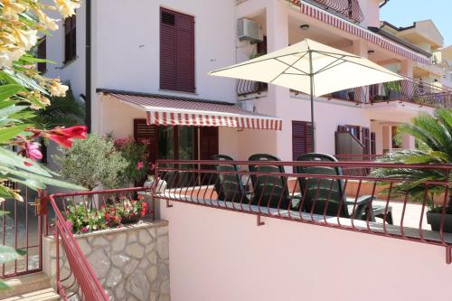 Apartment Rabac 7429a - image 4