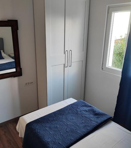 Two-Bedroom Apartment with Terrace and Sea View image 10