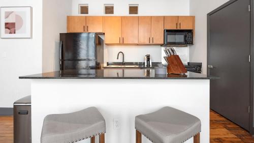 Six Cord Apartments by Barsala in Saint Louis, USA