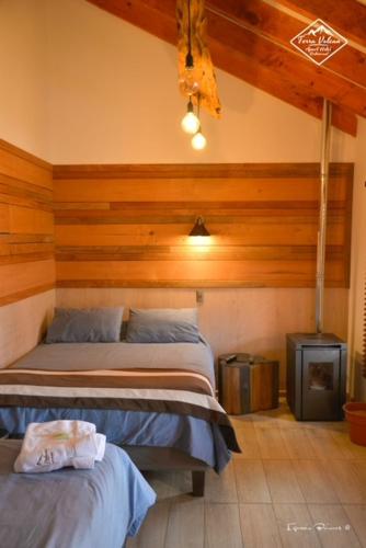 1 double bed, 1 twin bed