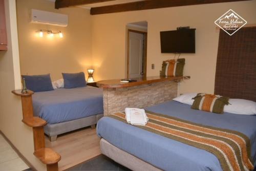 2 double beds