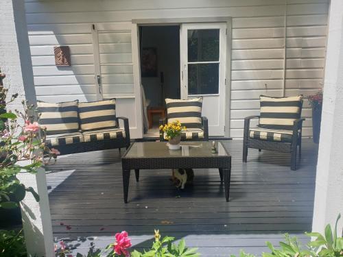 Windhaven Bed & Breakfast in Dantrūna