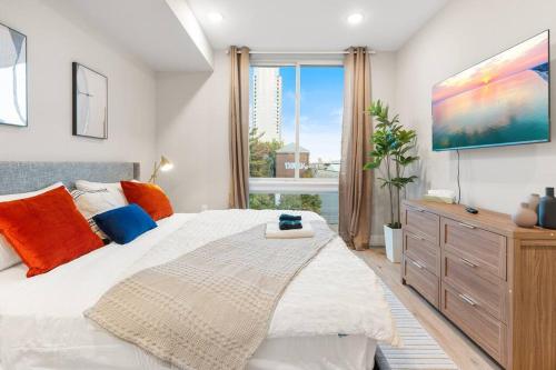 NoLibs, by Fishtown, Rooftop, Sleeps 4, King Bed in Philadelphia, USA