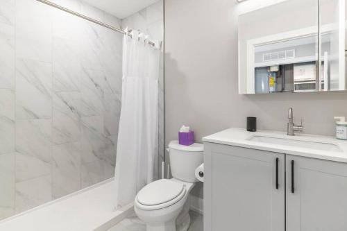 Prime NoLibs, by Fishtown, Lux Queen Bed, Sleep 3ppl, Fast Wifi, Rooftop Access in Philadelphia, USA
