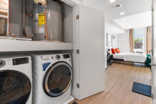 Prime NoLibs, by Fishtown, Lux Queen Bed, Sleep 3ppl, Fast Wifi, Rooftop Access in Philadelphia, USA