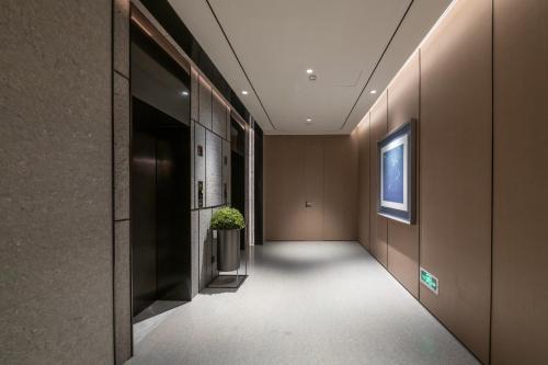 Ji Hotel Shanghai Pudong Airport Free Trade Zone in Pudong Int'l Airport and New District