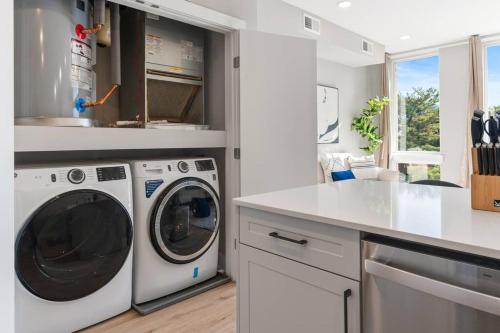 NoLibs, 2BR Sleeps 6, by Fishtown, Rooftop, Pet Ok in Philadelphia, USA