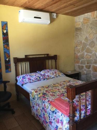 1 double bed, 1 bunk bed