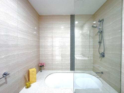 85m² 2 spavaća soba, 2 privatna kupaonica Apartman u Drummoyne
 (Cosy 2-Bedroom Apartment, Homebush NSW 2140) in Drummoyne