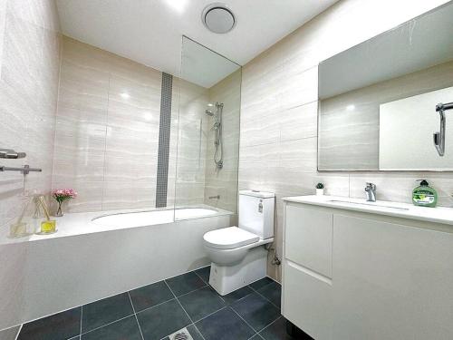 Cosy 2-Bedroom Apartment Homebush NSW 2140 - image 10