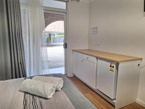 Bay House Motel in Bateau Öböl