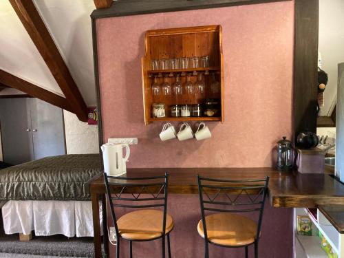 Facilities, The Chalet Bed and Breakfast-peace and quiet in the country 12 minutes from City in Waitati