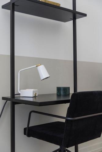 Abode XS House Stunning Architectural Flat - image 5