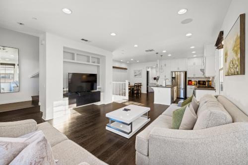 # Marbella Lane - Luxi 4BR Model Home in Portola in Irvine, USA