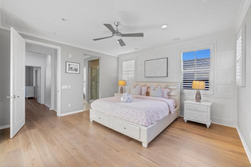 # Marbella Lane - Luxi 4BR Model Home in Portola in Irvine, USA