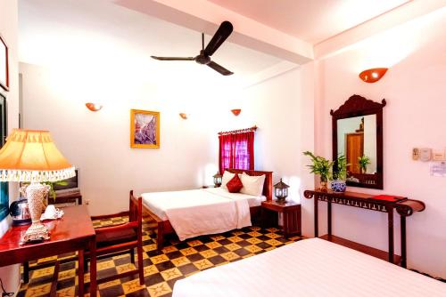 room detail thumbnail 0