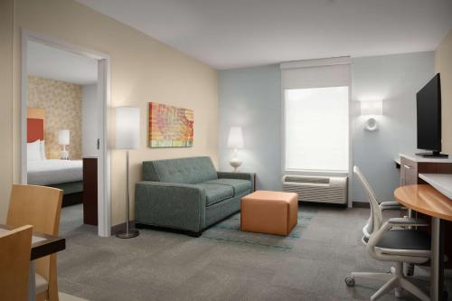 Home2 Suites by Hilton Baltimore/White Marsh - image 2