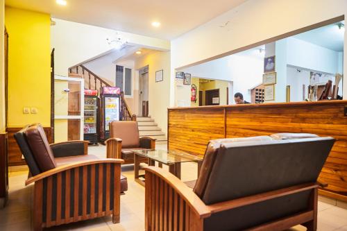 Фойє, Anjary Hotel Mahajanga in Majunga