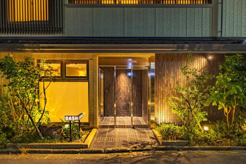 Dash Living Gojo, Kyoto