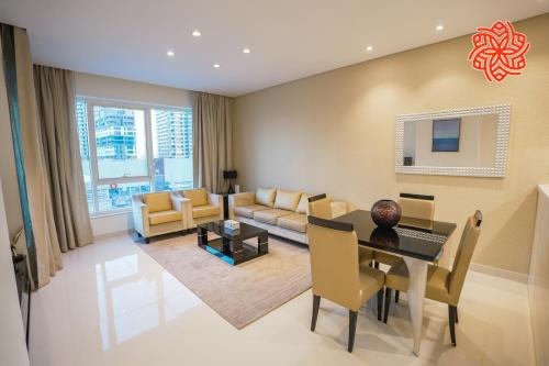 Alashrafia Saray- Classy 1BDR apartment in Canal Views, Dubaj
