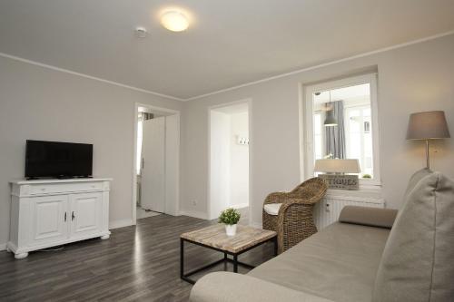 Ferienwohnung im Bäderstil mit Wintergarten - Villa Maria FeWo Maja 36, Göhren (foto 5)