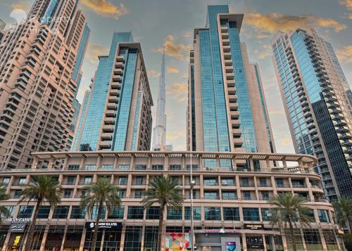 Dream Inn Apartments- Boulevard Heights - image 2