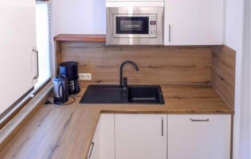 Gorgeous Home In Kirchheim With Wifi