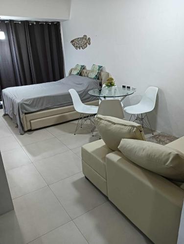 Aeon Towers studio unit