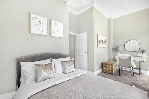Lovely large 1 bed renovated flat w balcony & 600MB WiFi, Londýn (fotografie 6)