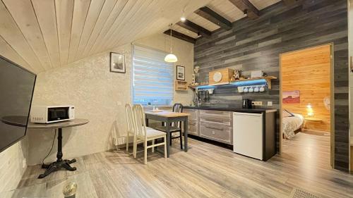 ห้องครัว, Lauku iela 25 in อซารี